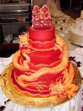 Torta nuziale ispirata al dragone cinese