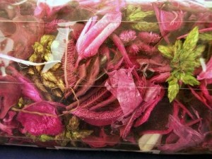 article new ehow images a05 mp dk clean dried flowers very dusty 800x800 300x225