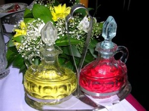 article new ehow images a07 bp 3v make colored cooking oils 800x800 300x225