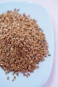 article new ehow images a07 or jk clean flaxseed before eating 800x800