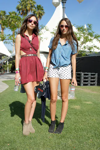 coachella street style 2011 sisters