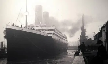 titanic large