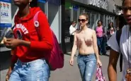 woman topless new york NDJ