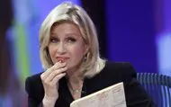 Diane Sawyer Appears to Be 24b3667a6586084038a96bf3ad73595c