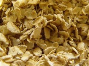 article new ehow images a04 k5 ut make facial masks oatmeal milk 800x8001 300x225