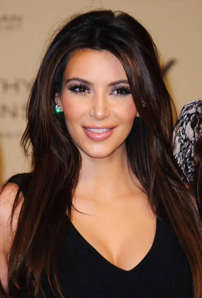 kim kardashian launch kardashian kollection 01