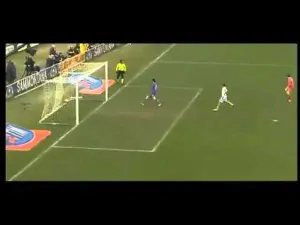 Roncaglia goal scored from half way vs Napoli Fiorentina 1 1 Napoli 20 1 2013 Video in HQ 2