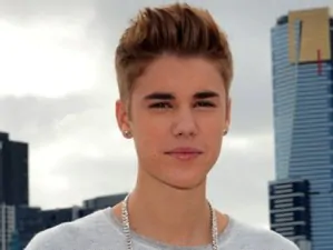 Justin Bieber 2013 Hairstyles Photos