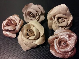 rose di stoffa