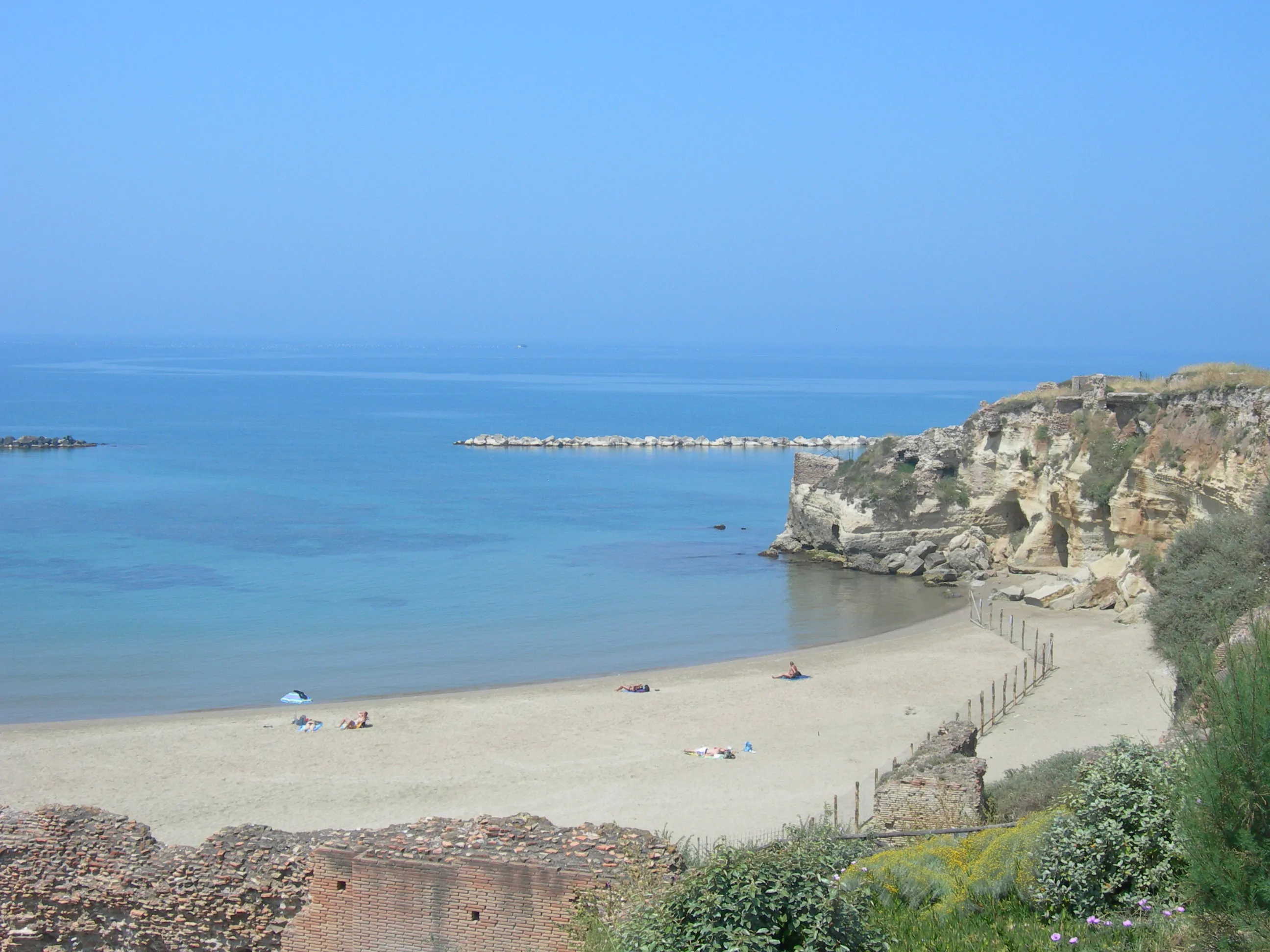 Spiaggia Grotte di Nerone