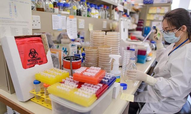 Uomo 66 anni va dal medico e scopre di essere donna h partb