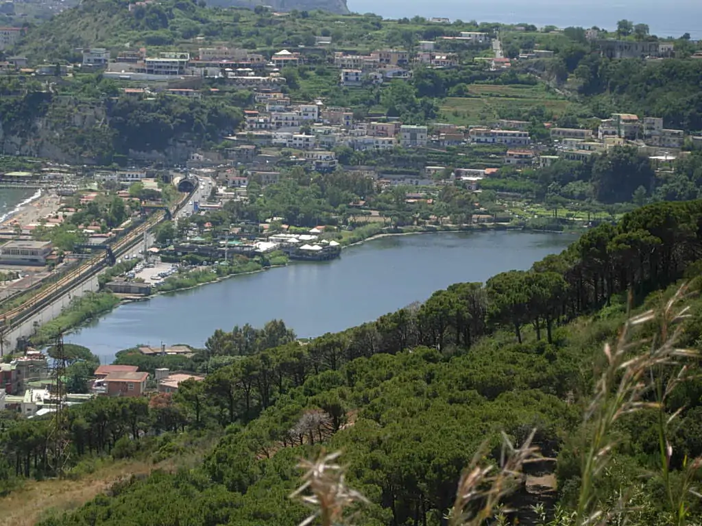 Lago di Lucrino