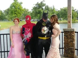 funny prom photo batman
