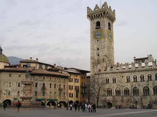 Trento Piazza Duomo 20060117