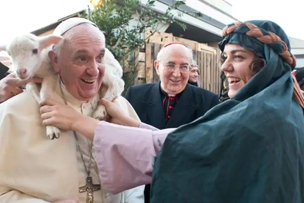 Papa Francesco visita il presepe vivente allestito dalla parrocchia di Sant'Alfonso