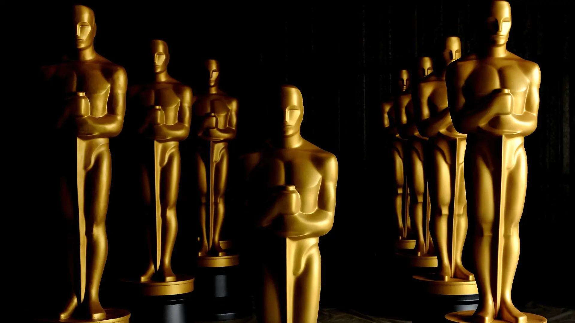 Academy Awards Statues