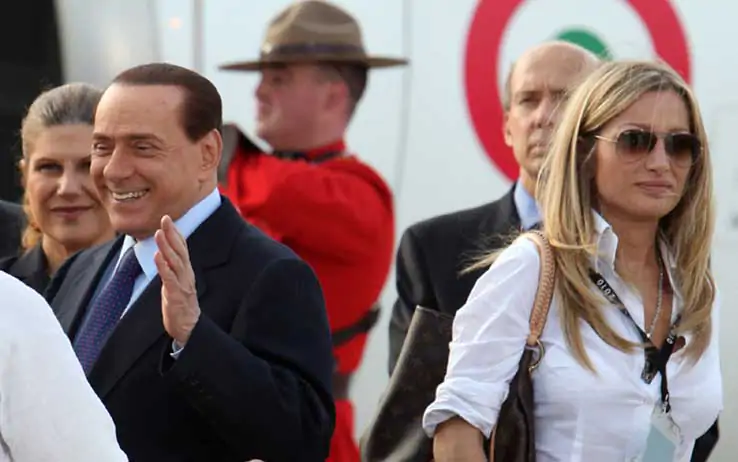 berlusconi_g8_federica_gagliardi_berlusconi_canada_05