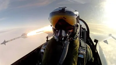 selfie pilota caccia aereo missile 1