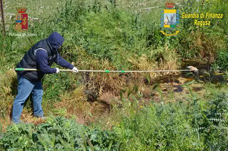 Rifiuti:sversamento in vallata,sigilli a 10 mila mq terreno, indagini Ps e Gdf Ragusa, su presenza percolato