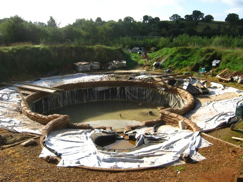 Diy Realizzare Una Piscina Naturale Fai Da Te Notizieit