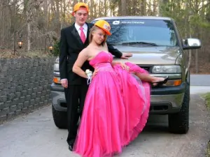 640x480xprom photos in true redneck style 640 06.jpg.pagespeed.ic .QWstrcbYS1