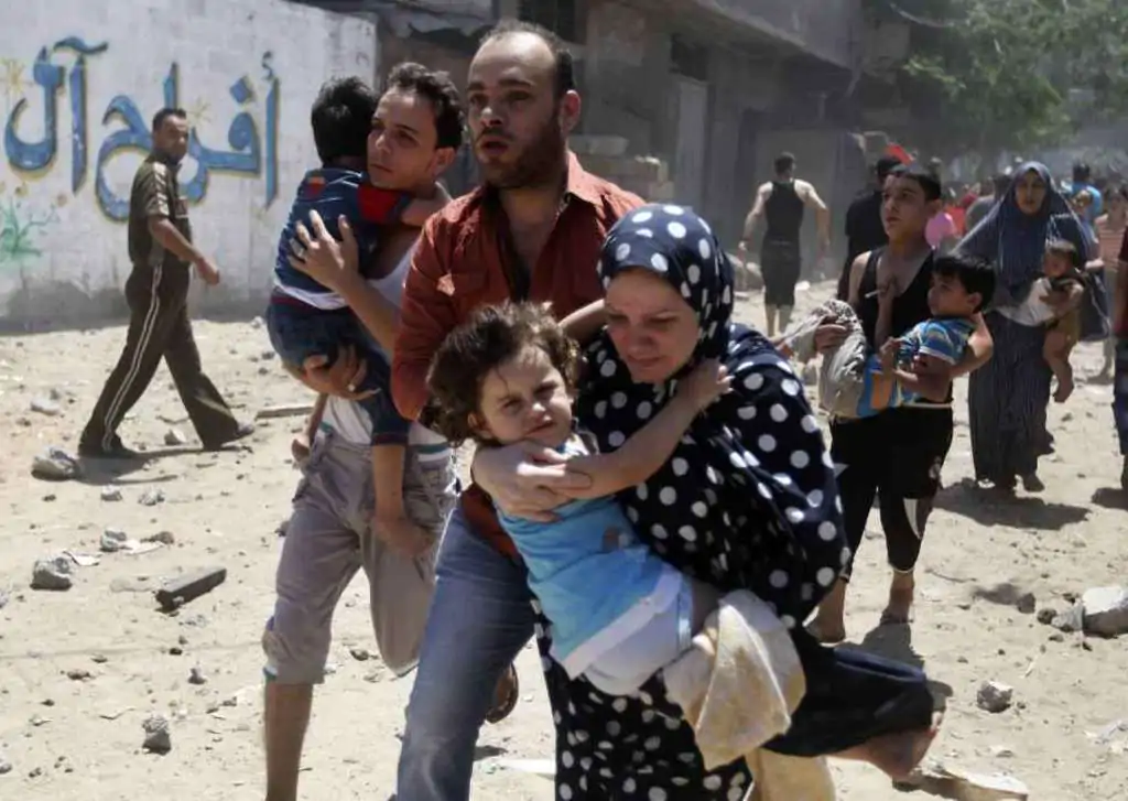 img1024-700_dettaglio2_Raid-aerei-Israeliani-sulla-striscia-di-Gaza-Reuters_3