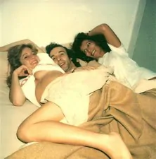 Roberto Benigni a letto con Moana Pozzi