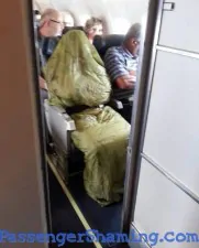 passenger shaming foto dei peggiori passeggeri