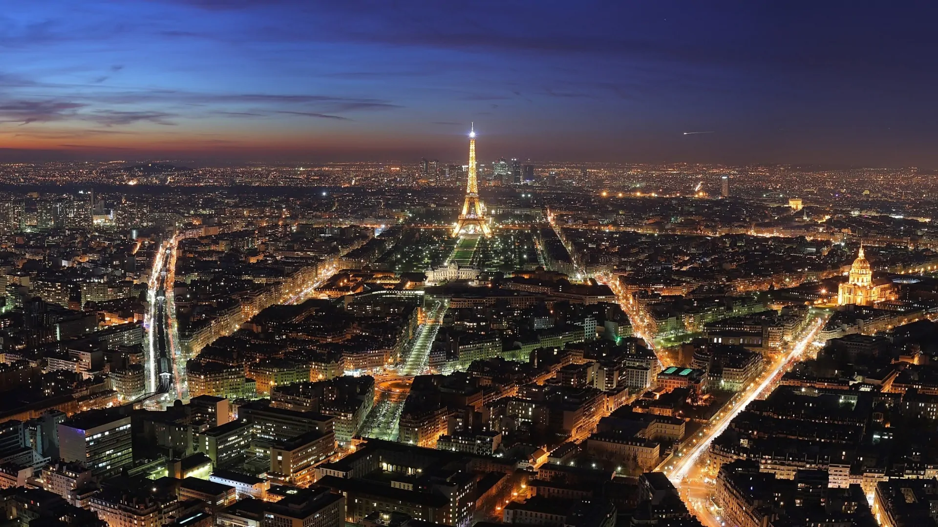 parigi_di_notte_dall'alto