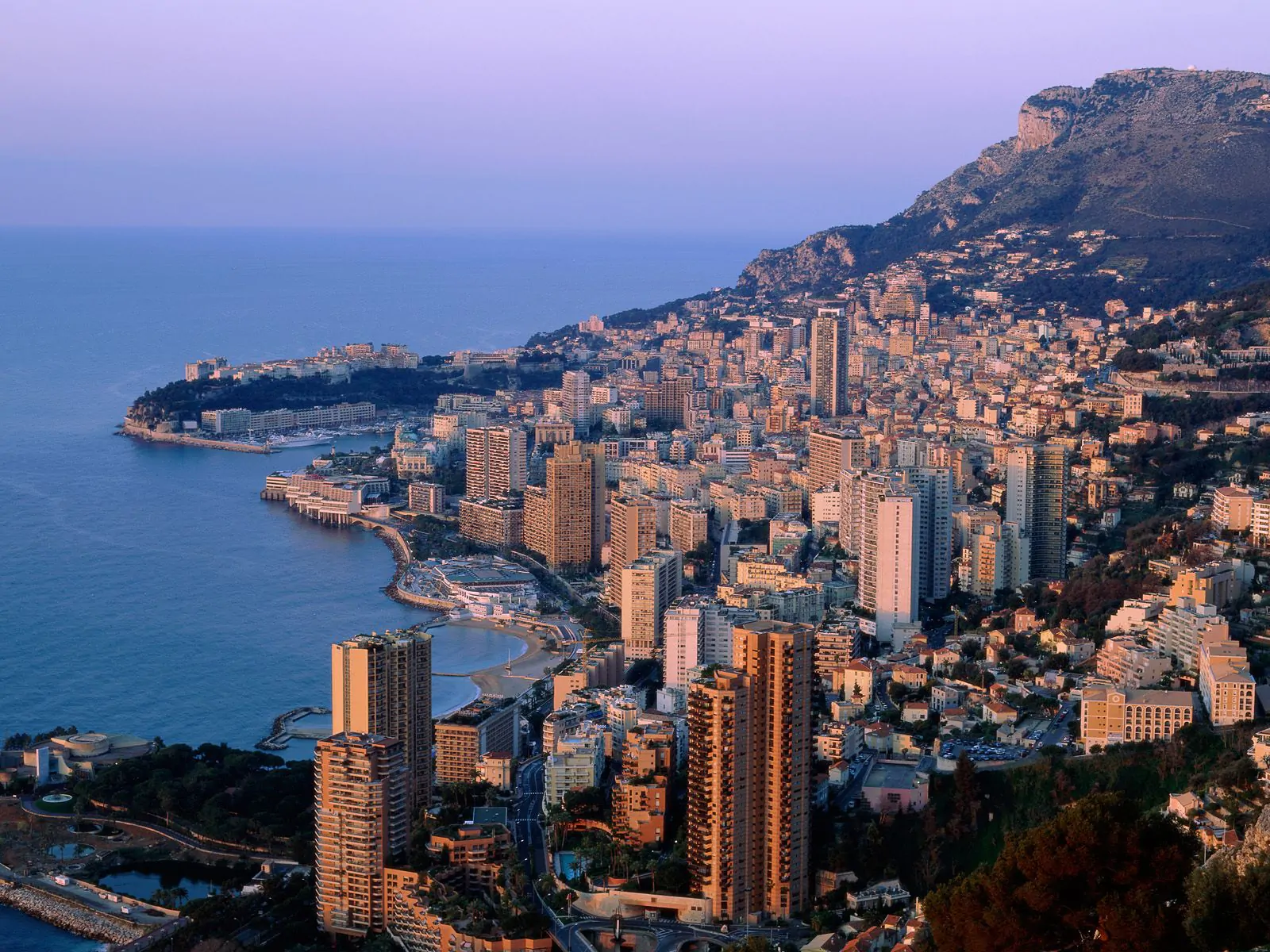 Monte Carlo, Città del Glamour, Lusso e Gioco D'azzardo casinò