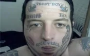 tatuaggi viso assurdi13