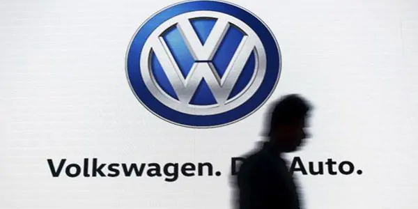 Volkswagen crolla in Borsa 600x300
