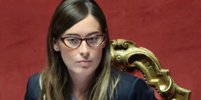 000 maria elena boschi