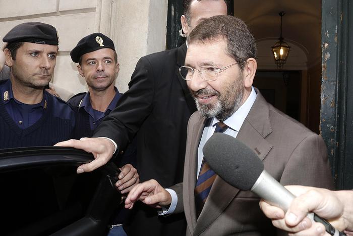Marino, per cacciarmi mi avrebbero messo cocaina in tasca