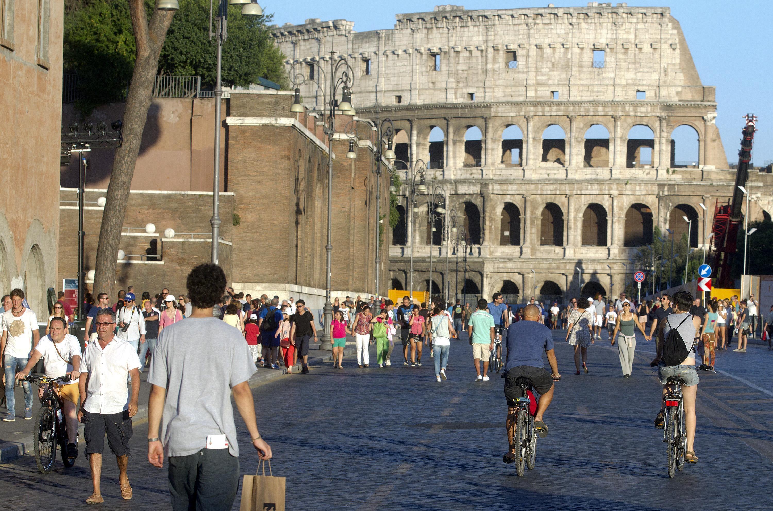 Fori Imperiali pedonali Fori Imperiali pedonali
