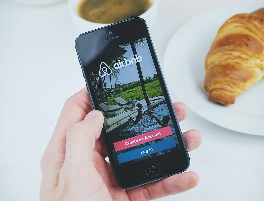 Contattare Airbnb