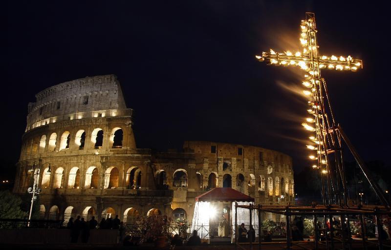Come partecipare Via Crucis Roma 2016