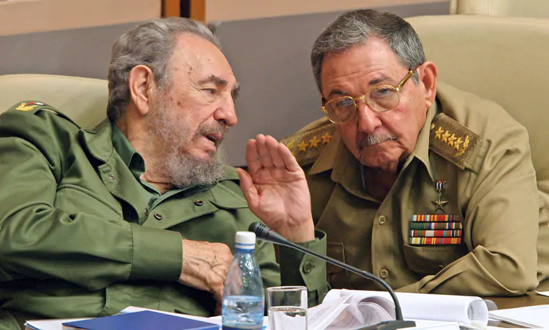 Fidel Castro ritorna in Parlamento