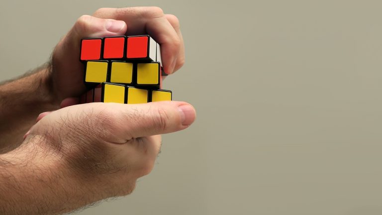 risolvere il cubo di Rubik
