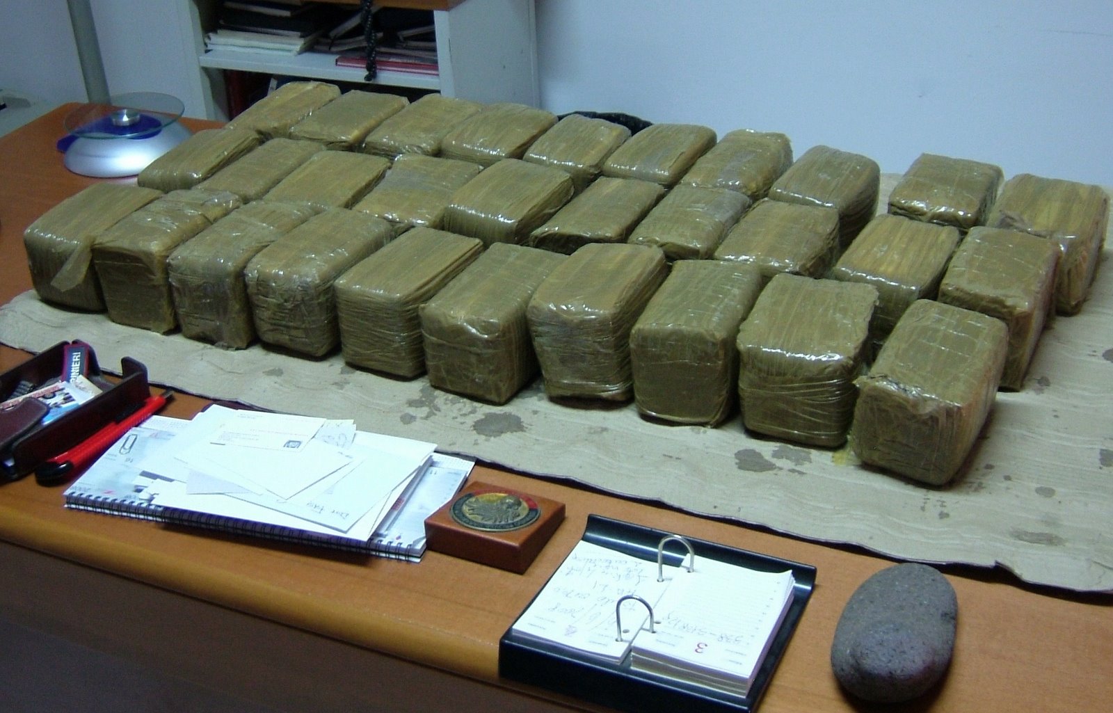 Droga dalla Spagna a Napoli, 18 arresti. Operazione Cc in inchiesta Dda. Anche latitante da tre anni