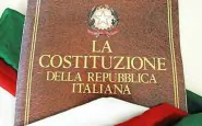 Copertina di una copia della Costituzione della Repubblica Italiana