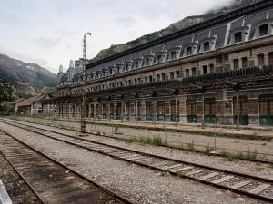 luoghi abbandonati Canfranc stazione