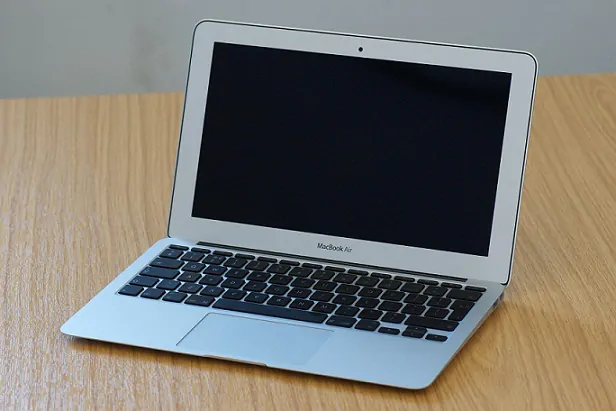 11.6  MacBook Air 1 1