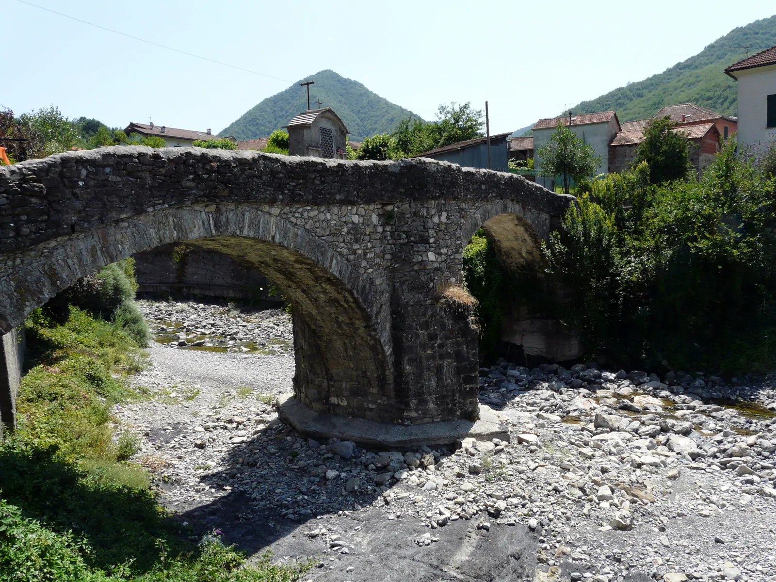 Bromia Montoggio ponte medievale torrente Pentemina2