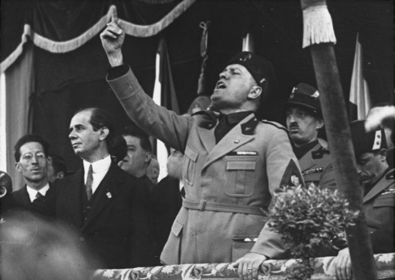 entra in guerra italia