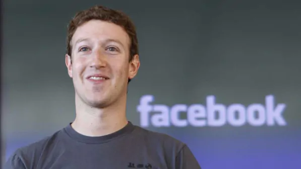 Mark Zuckerberg preso di mira dagli hacker: violati i suoi profili social