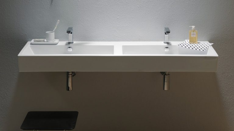 arredo bagno moderno
