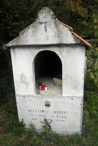 Tomba di Davide Reneuzzi