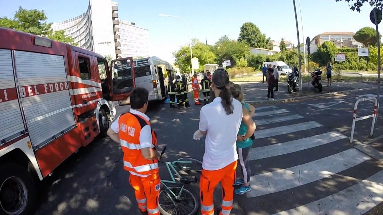 Ciclista morto