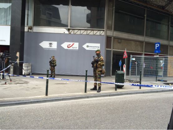 caccia all uomo a bruxelles